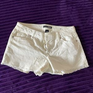 women’s corduroy shorts